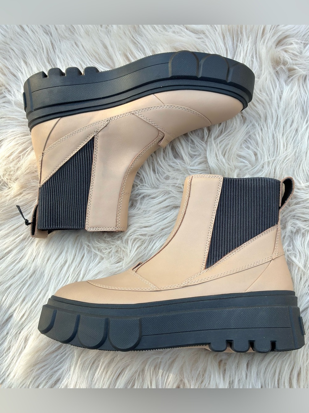 Sorel NWT Caribou X WP Chelsea Boots Women's Sz 9 - Picture 6 of 10